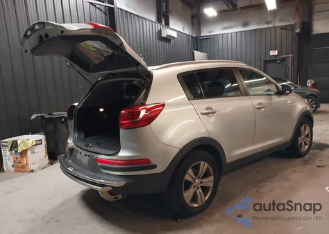 2013 Kia Sportage Lx z USA, uszkodzony, nr VIN KNDPBCA28D7387789